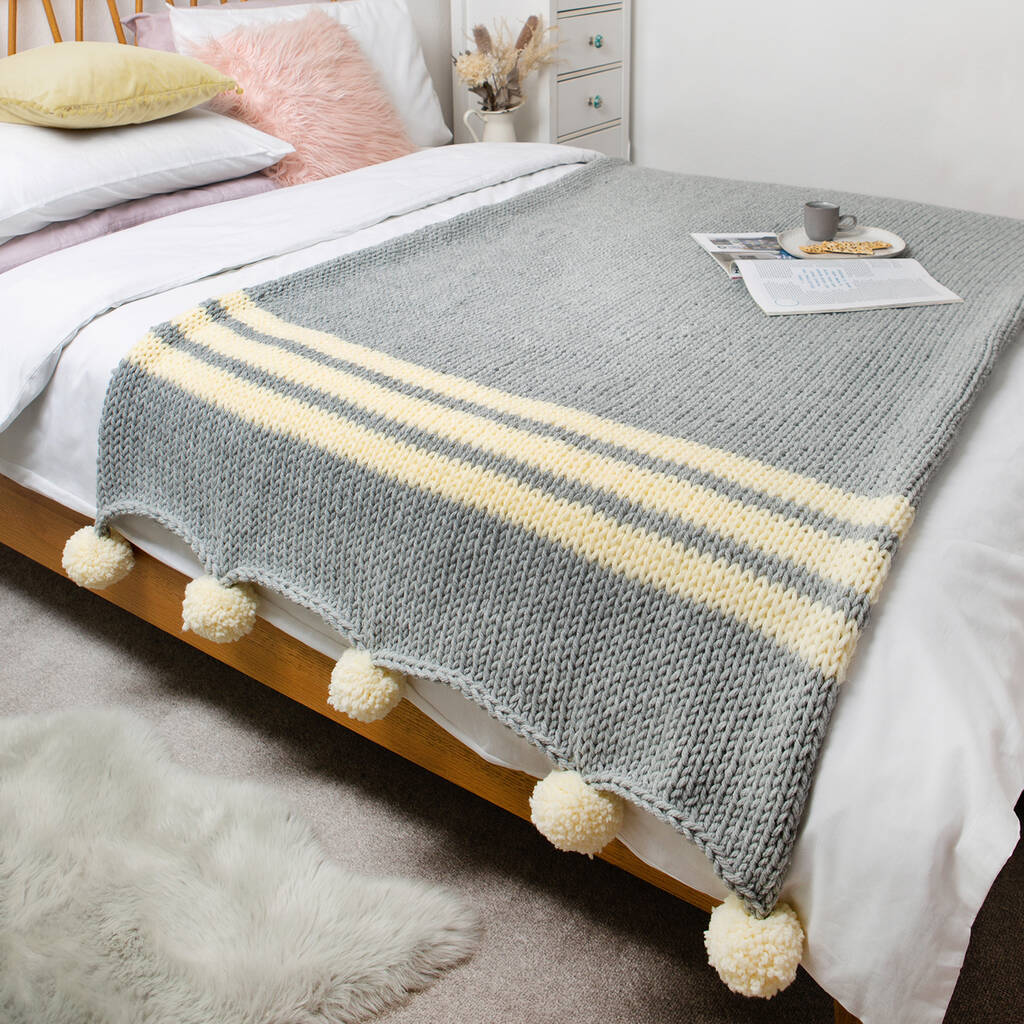 College Blanket Beginners Knitting Kit